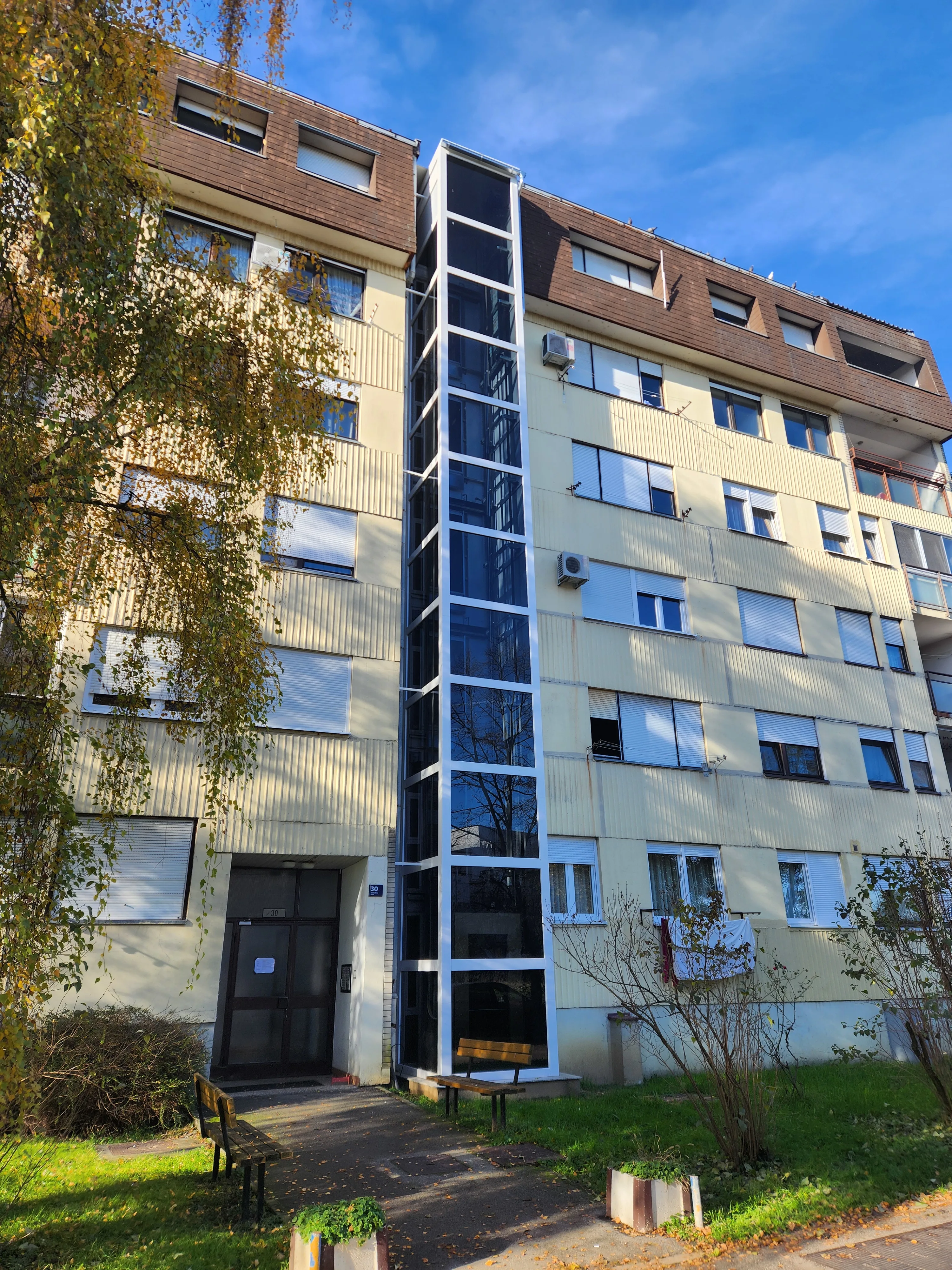 Gomboševa 30