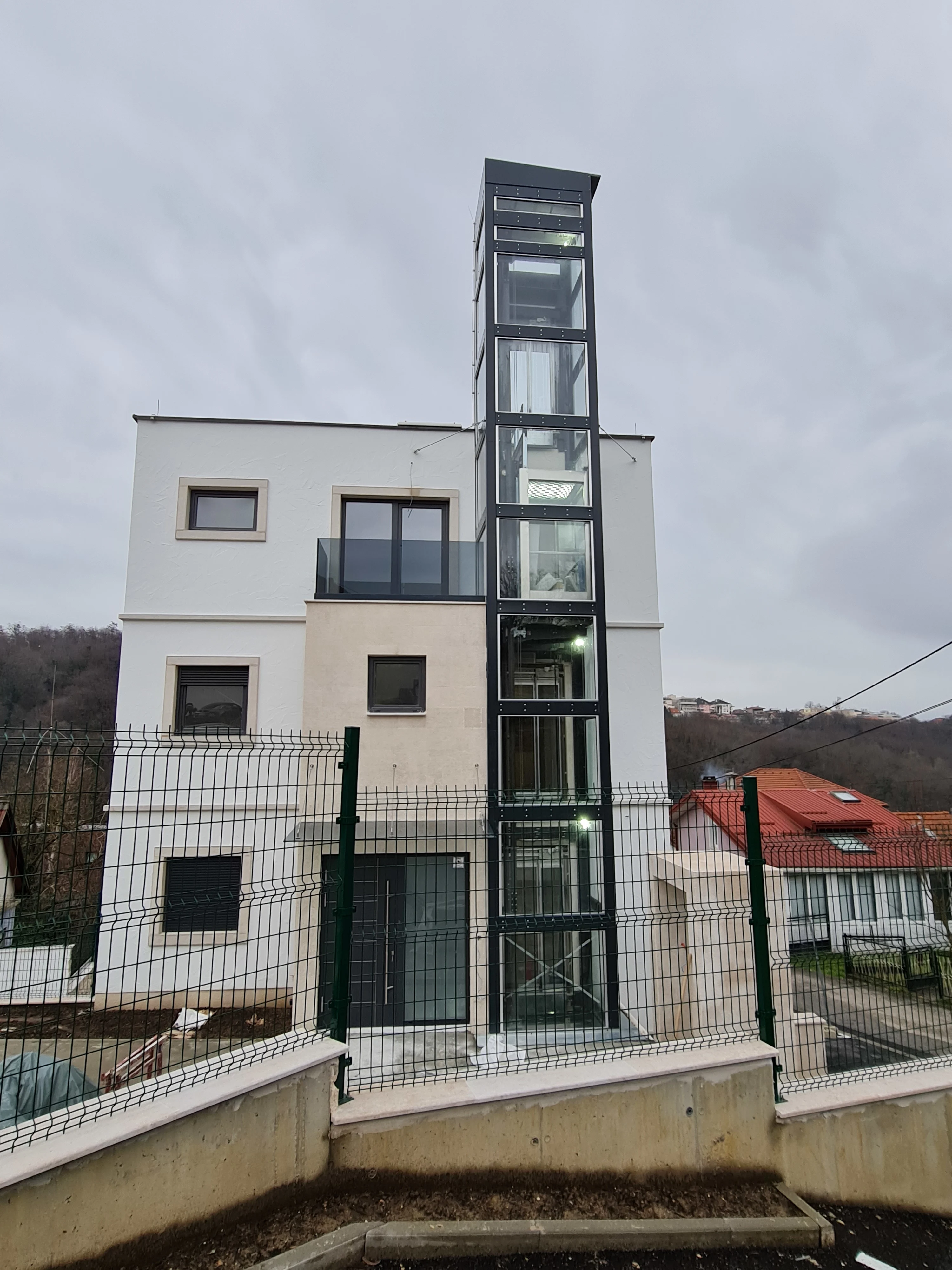 Vila Kastelan, Podfuščak